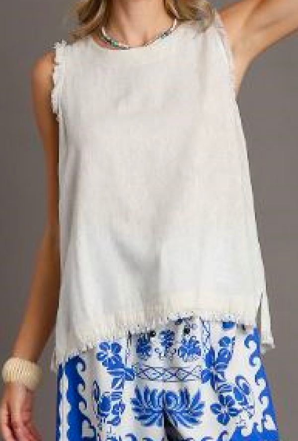 Amina - Umgee linen blend back button down detail sleeveless top with side slits and frayed hem - Eggshell