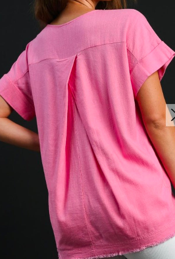 Barbee - Linen blend top with cuffed sleeves and frayed hem line