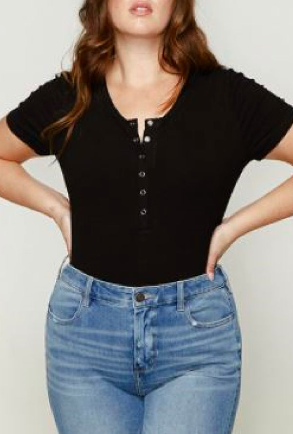 Kimberly -    Rib snap button down knit bodysuit, round neck short sleeves - Black