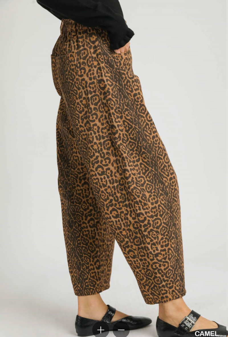 Ms Camella - Umgee leopard print wide leg pants, side pocket, denim pants, non-stretch - Camel