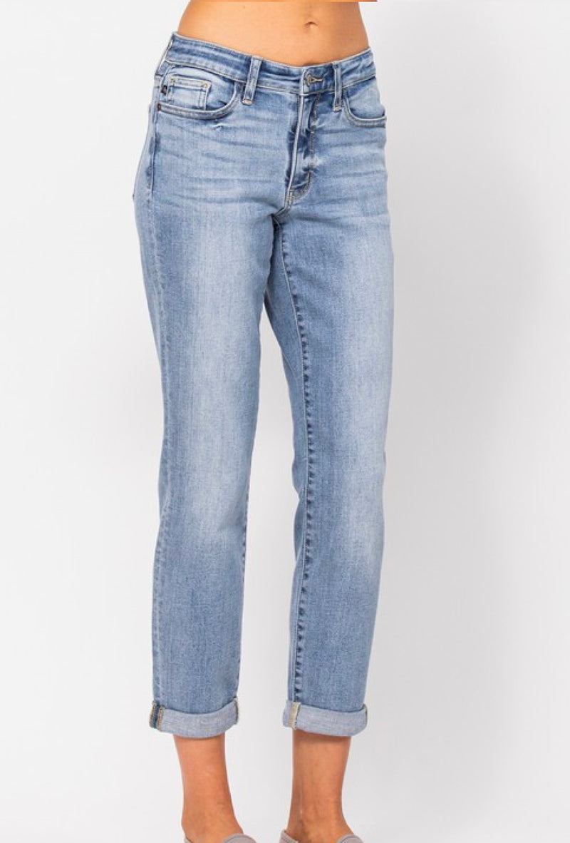 Ms Hardin -  Midrise bleach wash boyfriend jeans - Lt Blue