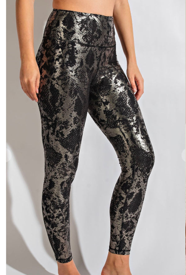 Ms Mamba - Butter soft snake foil print leggings with key pocket - Black/Silver