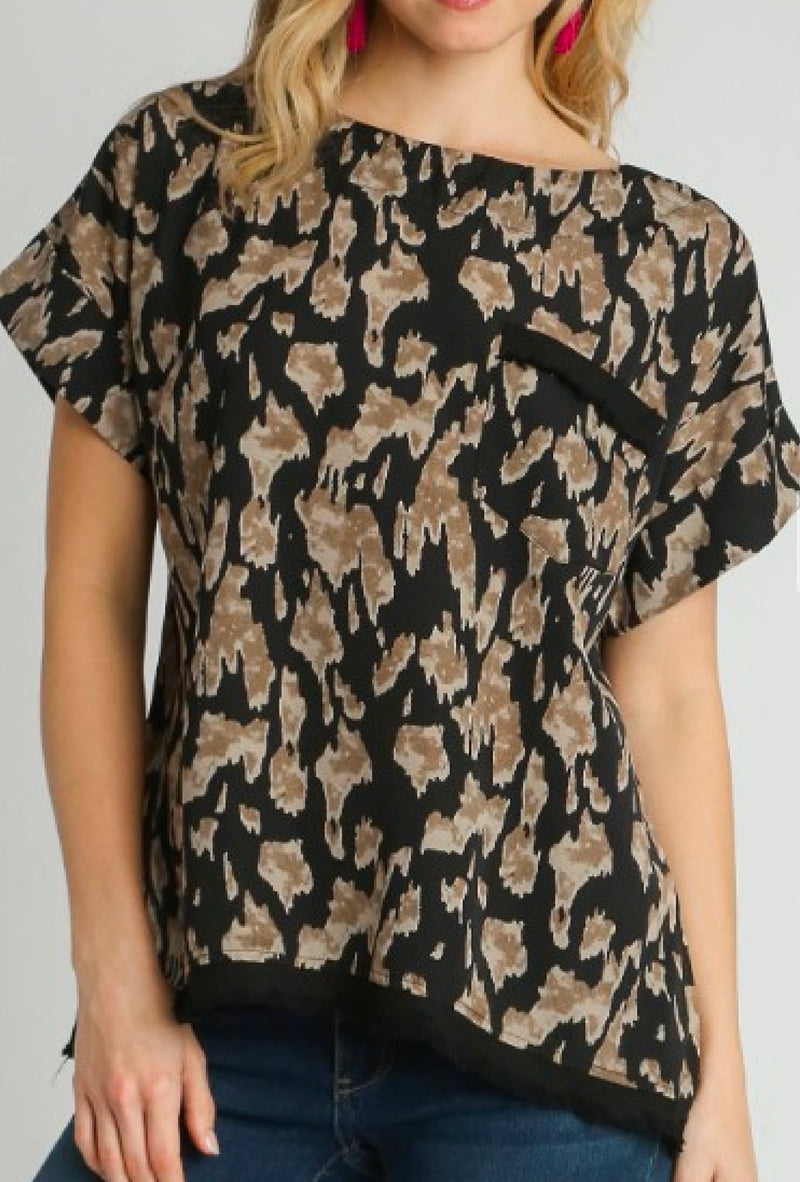 Shai - Umgee animal print boxy cut top with pocket & fray details - Oatmeal