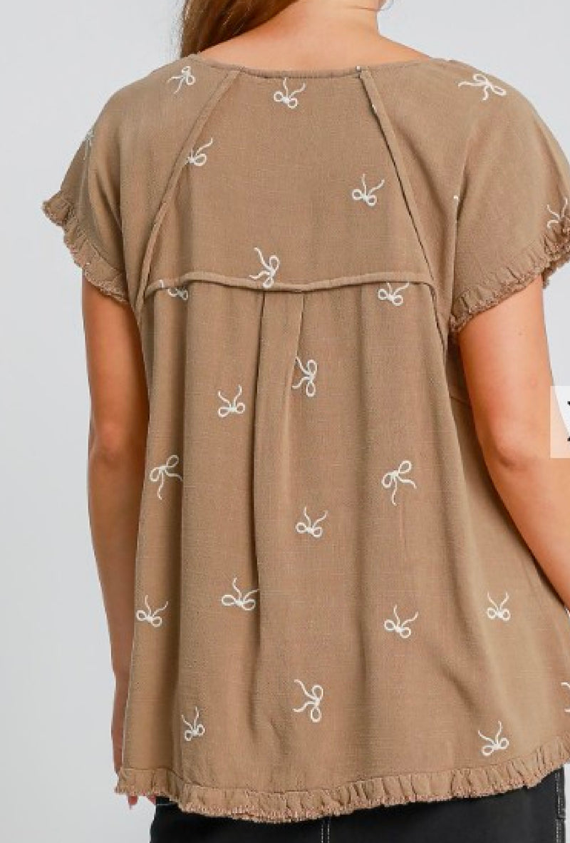 Bow - Umgee Linen blend ribbon embroidered top with raglan sleeves