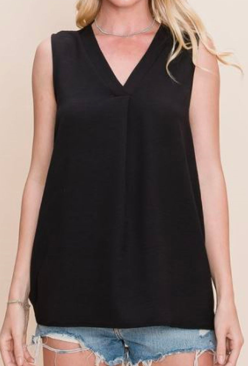 Lainy - V-neck sleeveless front detail top