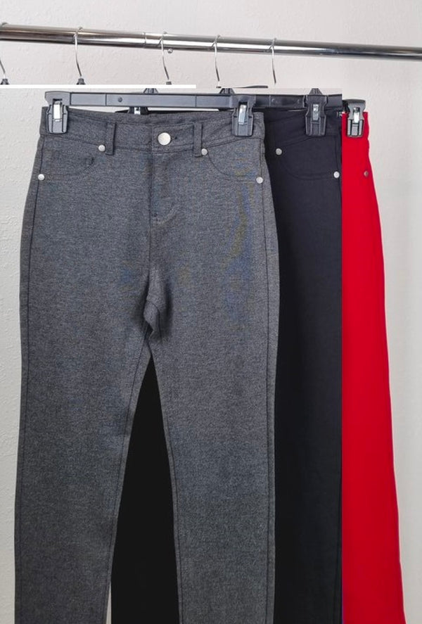 Ms Colors - Solid skinny pants with pockets and belt loops detail
